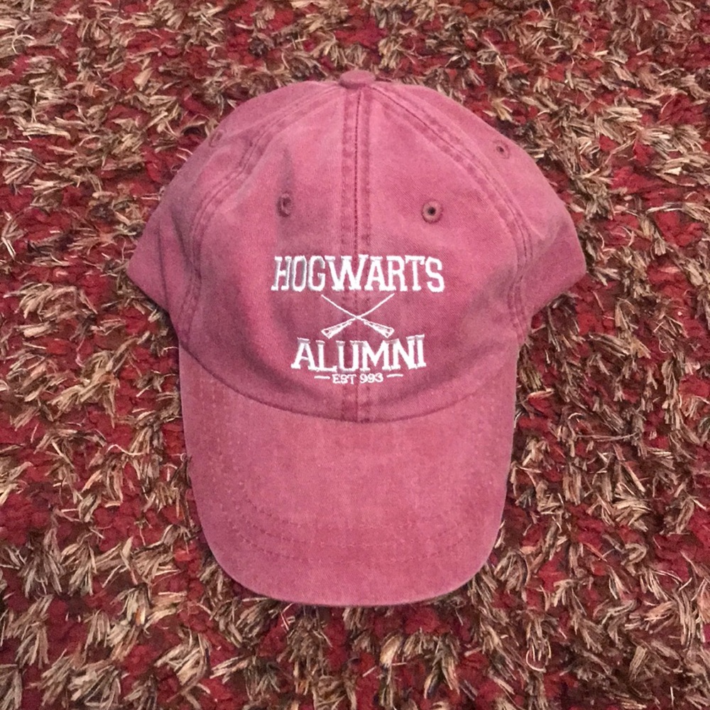 HOGWARTS ALUMNI HAT 🧢